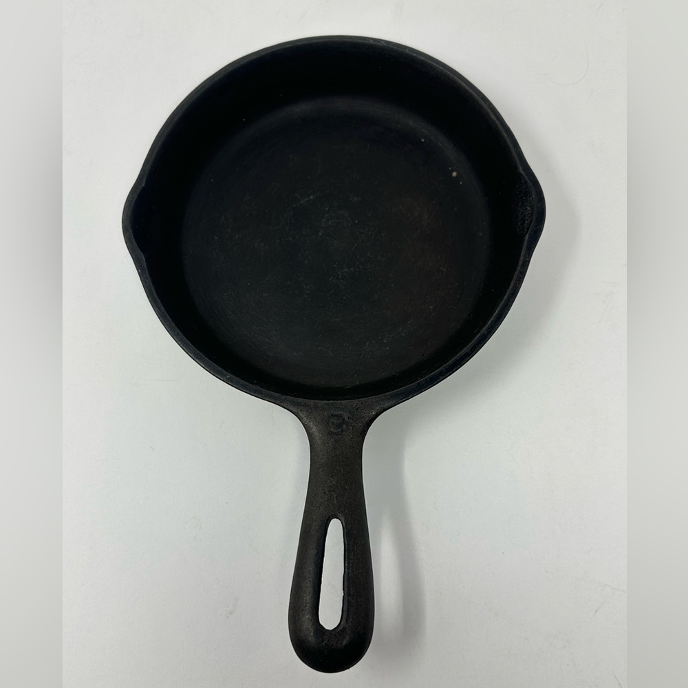 Vintage No. 3 Cast Iron Marked K 6.5 Inch Skillet Made In USA Double Pour Spout